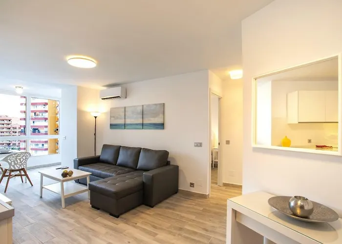 Apartamento Frente al Mar Avenida Alay con parking